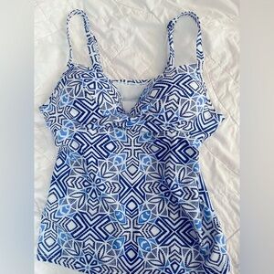 Croft&Barrow Tankini Swimsuit Top NWOT Never worn Size 8